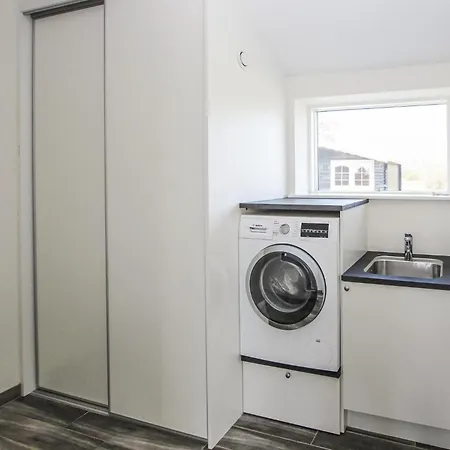 3 Bedroom Gorgeous In Samso 펜션 *